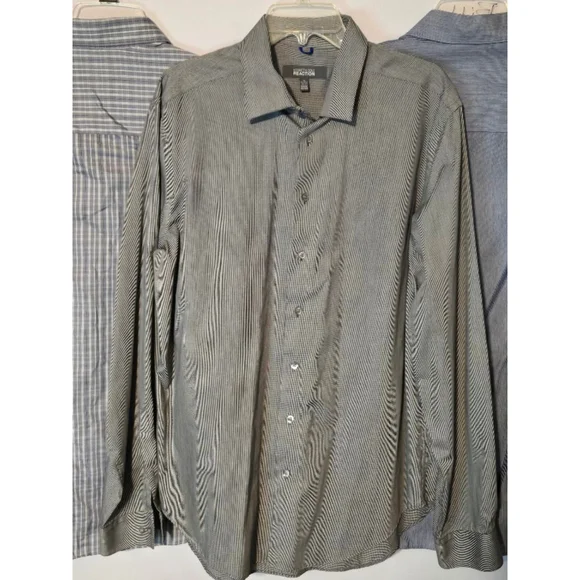 Lot of 3 Men's Kenneth Cole Reaction Dress Shirts XL 17-17.5/36-37 - Picture 3 of 9